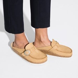 Birkenstock Size 37 Buckley Nubuck Leather Mule in Latte Cream EUC